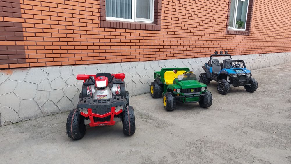 Продам детские машинки