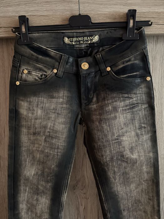 Подарявам Нови дамски дънки размер XS