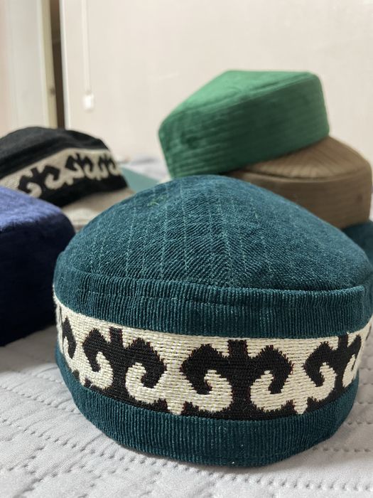 Такия Абая тақиясы