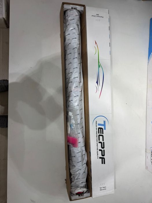 Продам бронепленку на авто.