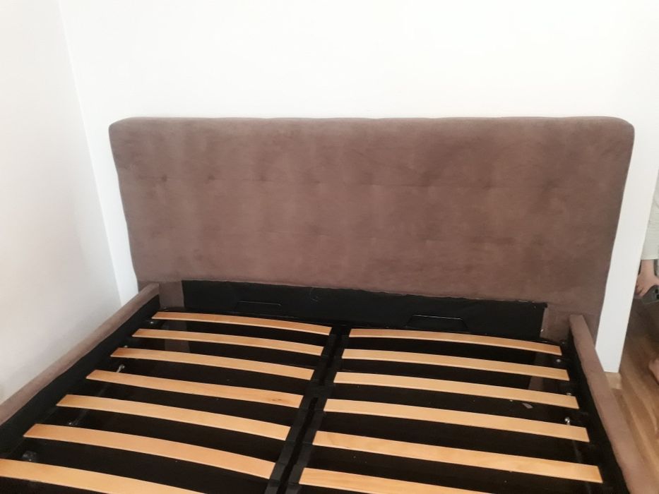 tapiter la domiciliul clientului