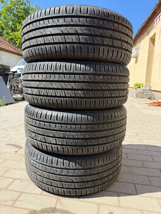 Anvelope 215 50 17 Barum vara