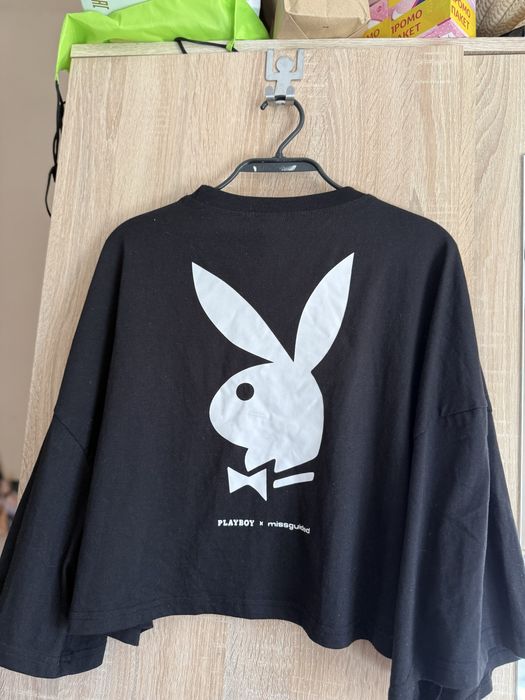 Crop top тениска с камъчета playboy, с щампа на гърба, бяла, черна