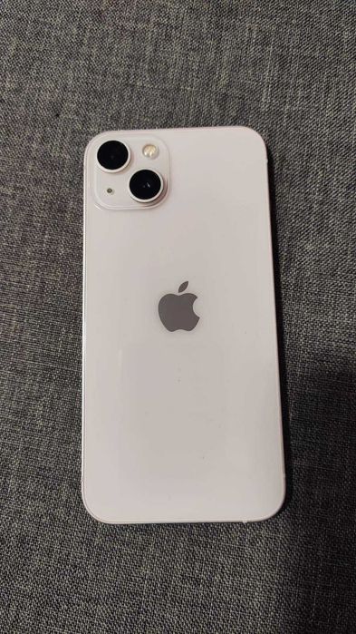 iPhone 13 128GB - перфектен