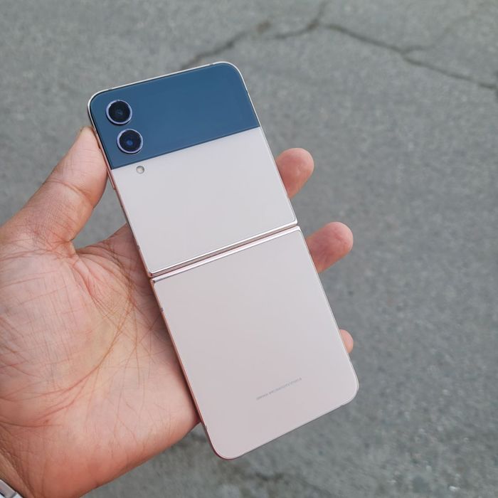 Samsung Z flip 4 256gb