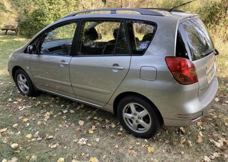 Тойота корола версо/Corolla Verso 2.0D4D 90кс 01-04г НА ЧАСТИ