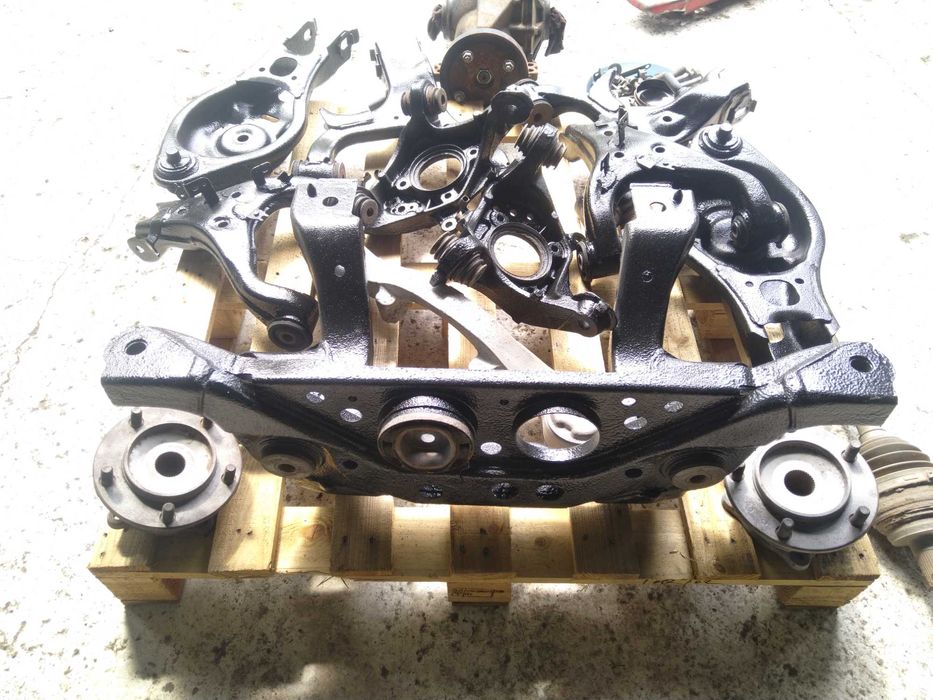 Заден мост комплект с диференциал Toyota Sequoia 2015