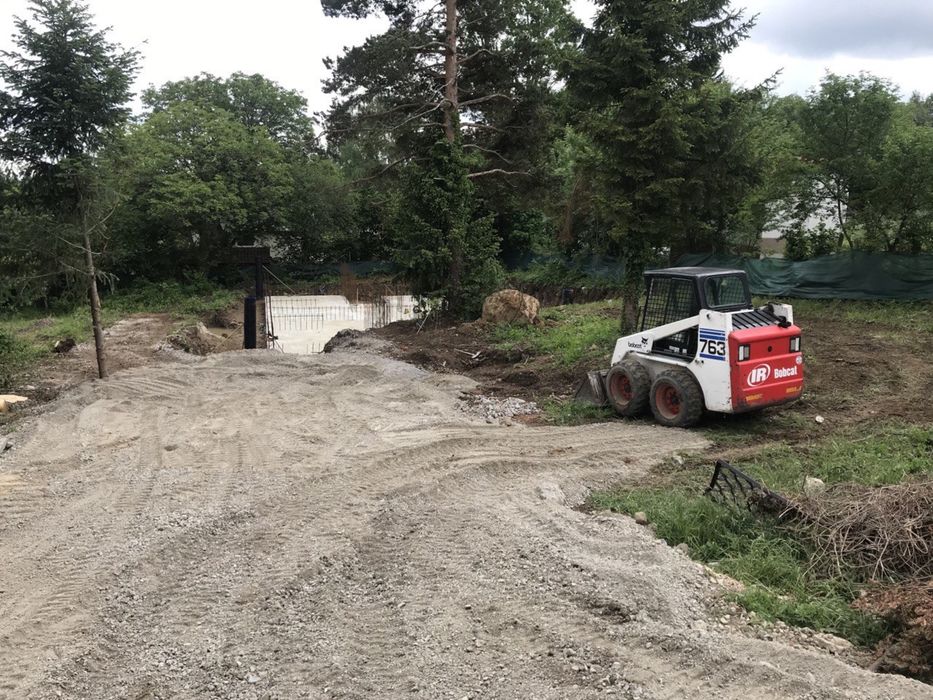 изкопни дейности с бобкат мини багер самосвал и 20 тонен колесен багер