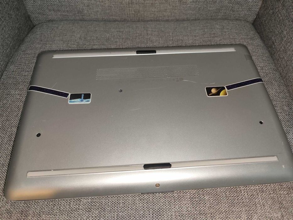 Laptop HP2FGHE7K, I5, gen8, 8Gb DDR4, 240Gb Hdd, pv dedic., garantie!