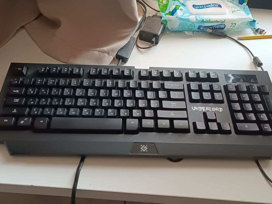 Б/у клавиатура недорого