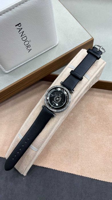 Ayollar qo'l saoti, kvars mexanizmli siz va yaqinlaringiz un sovg'aga