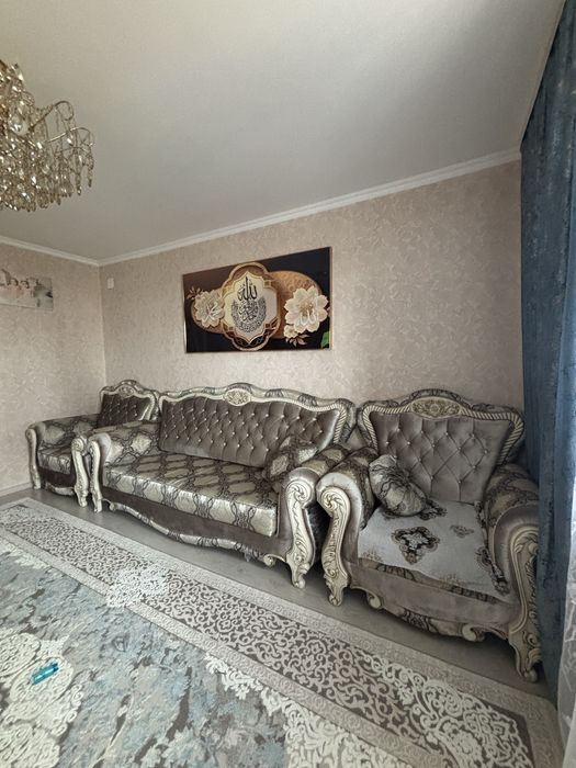 Продам диван с креслом