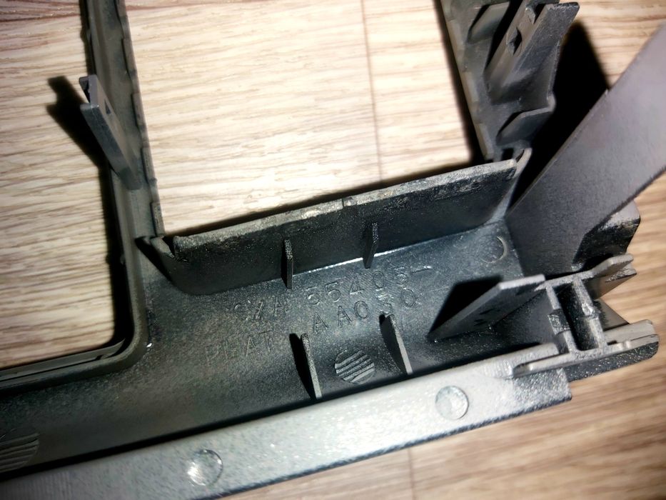 Рамка штатная оригинальное не китай под Android