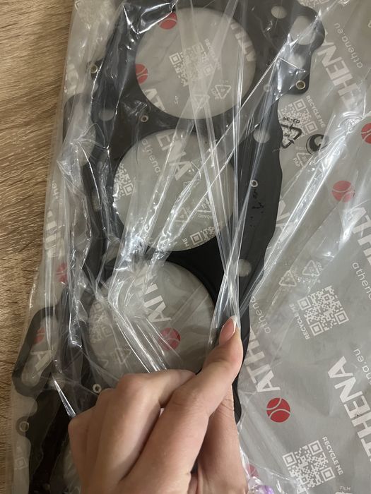 Части за HONDA CBR 600 F4i