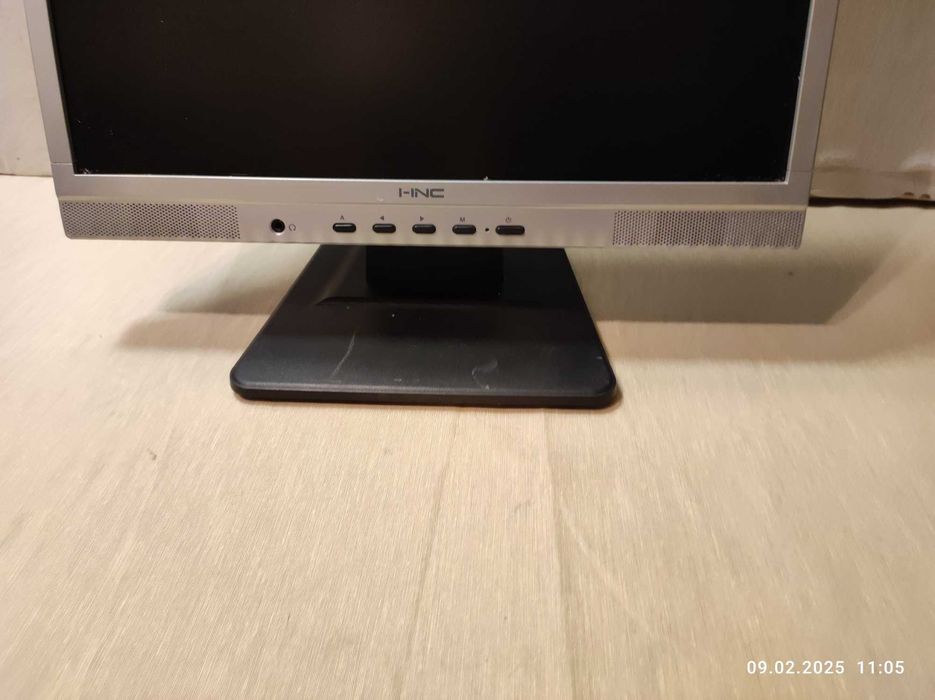 Монитор за компютър I-I NC DG.191 D -19 инча.