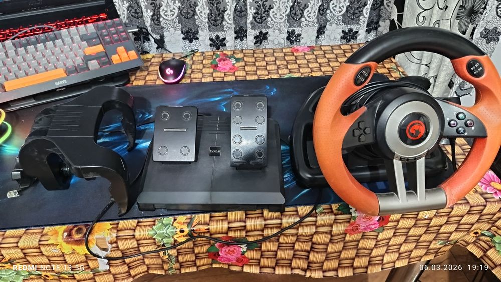 Vand volan gaming scorpion GT-902