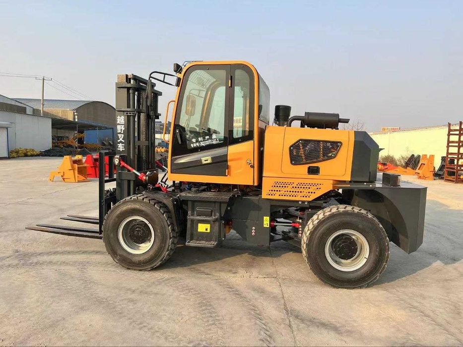 Вилочный Погрузчик КАРА 3.5тн. Внедорожник 4 WD