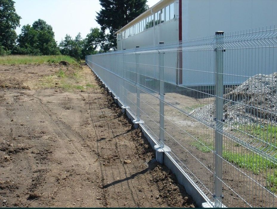 Imprejmuire terenuri cu garduri: oferta