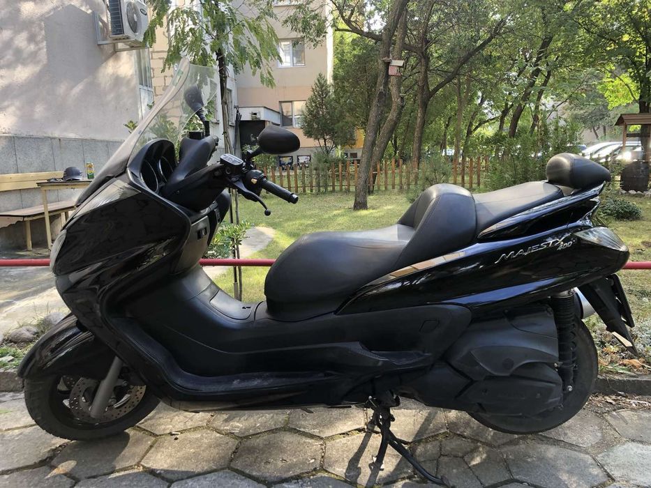 Скутер Yamaha Majesty 400