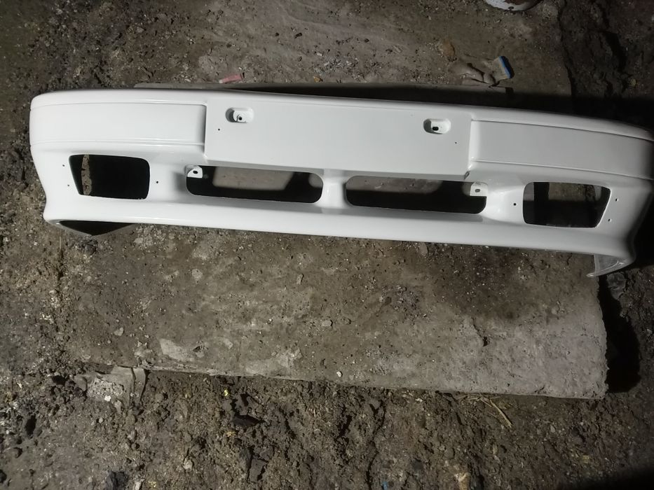 Продам бампер ваз 2114.