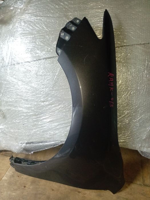 Переднее левое крыло Toyota Camry 50