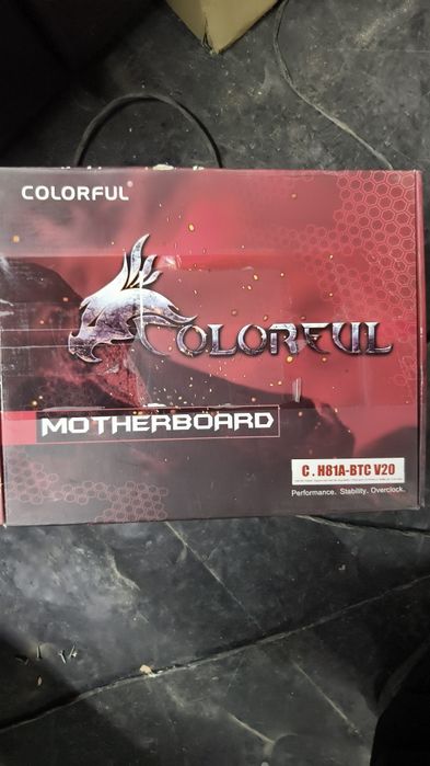 Материнская плата с процессором