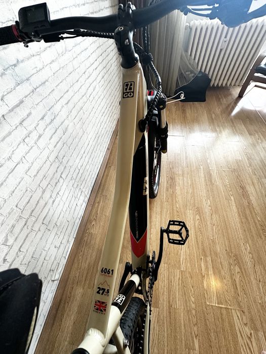 Vând Bicicletă electrică Eze Go Trail Destroyer.