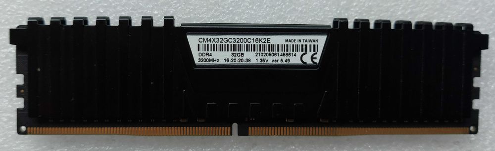 Memorie 32GB DDR4 3200Mhz CORSAIR Vengeance LPX