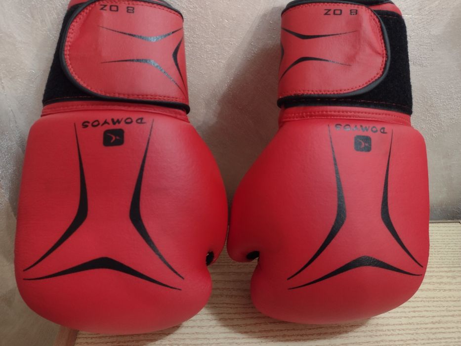 Чисто нови боксови ръкавици!