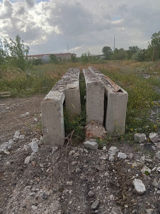 Продам ригеля прямые и двухскатный  прогоны перемычки