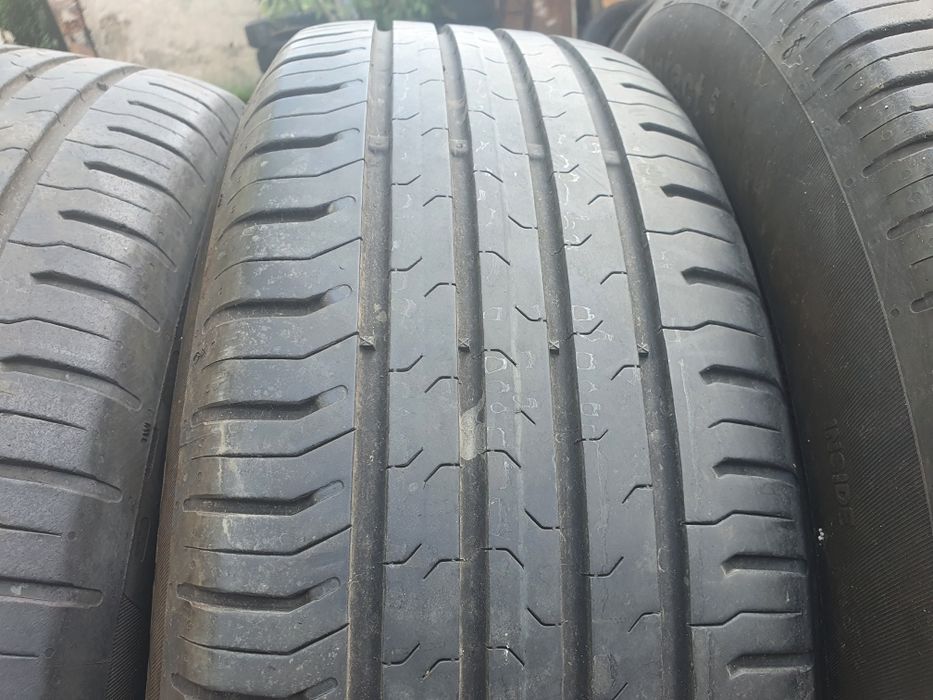 4бр летни гуми Континентал контакт 5 / 215-60-17/ 2015г/ 5.8-6мм.