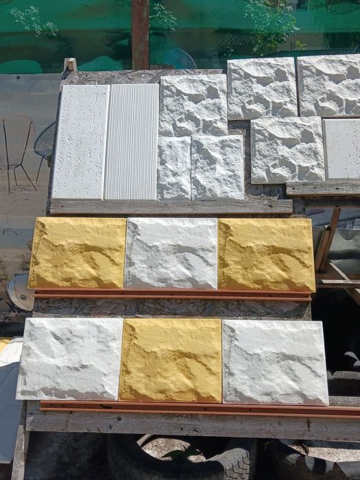 Plăci decorative fabricate din ciment alb pentru placări exterioare