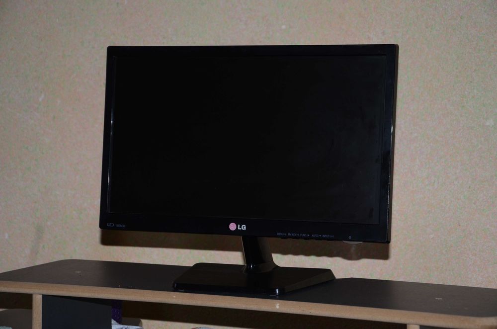 H61 ddr3 4gb  Hdd 250gb G2030 monitor LG 19"