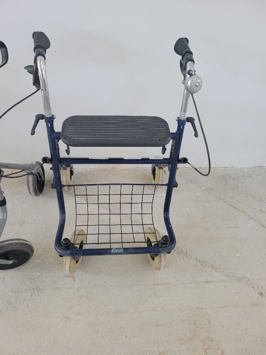 Rolator în condiții bune