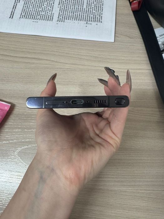 Продам Samsung s23 ultra 256gb