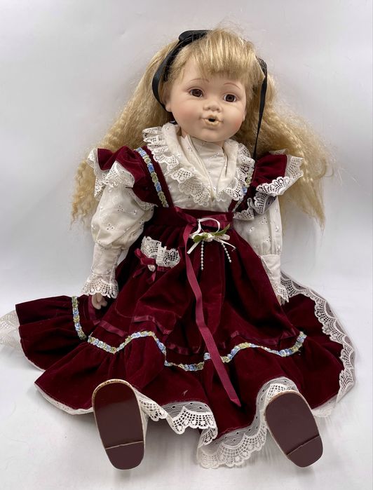 Колекционерски порцеланови кукли