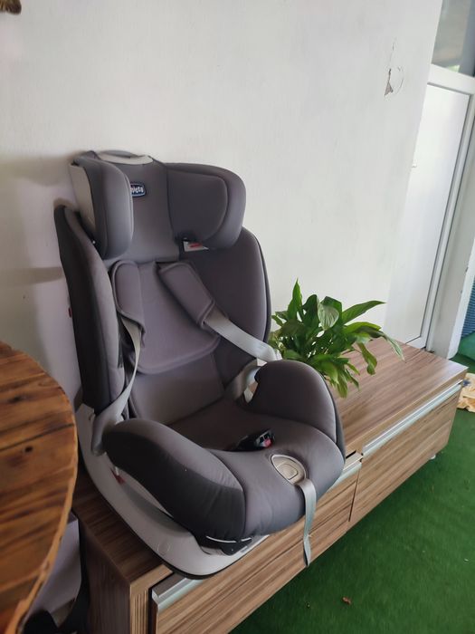 Scaun auto copii Chicco 0-25 kg