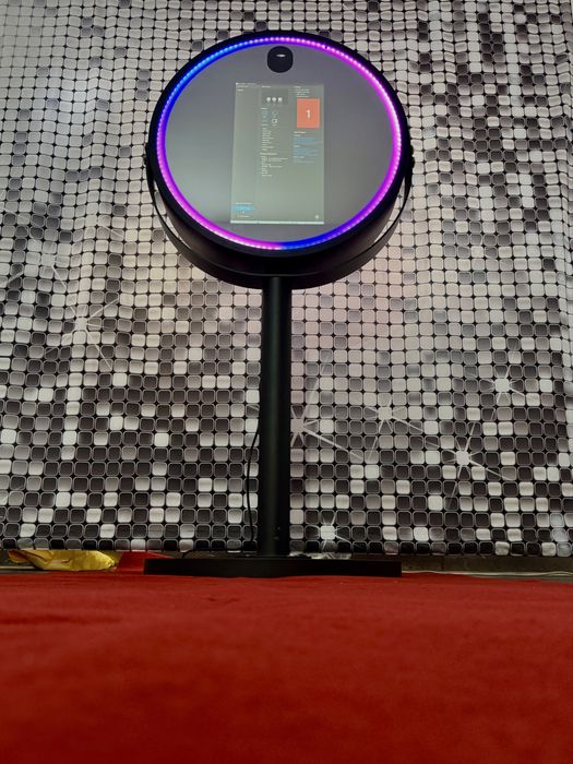 SUPER OCAZIE! Cabine foto modele noi la pret de producator/ photobooth