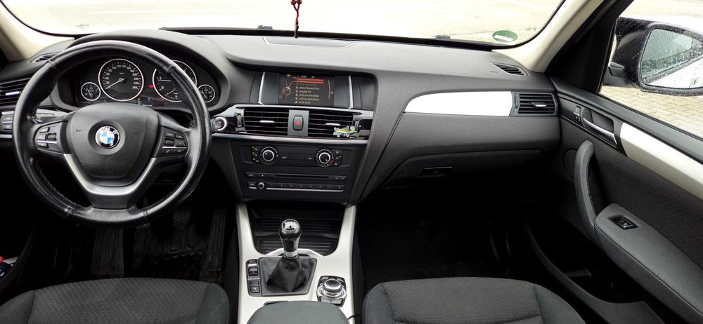 Vând bmw x3 f25 facelift