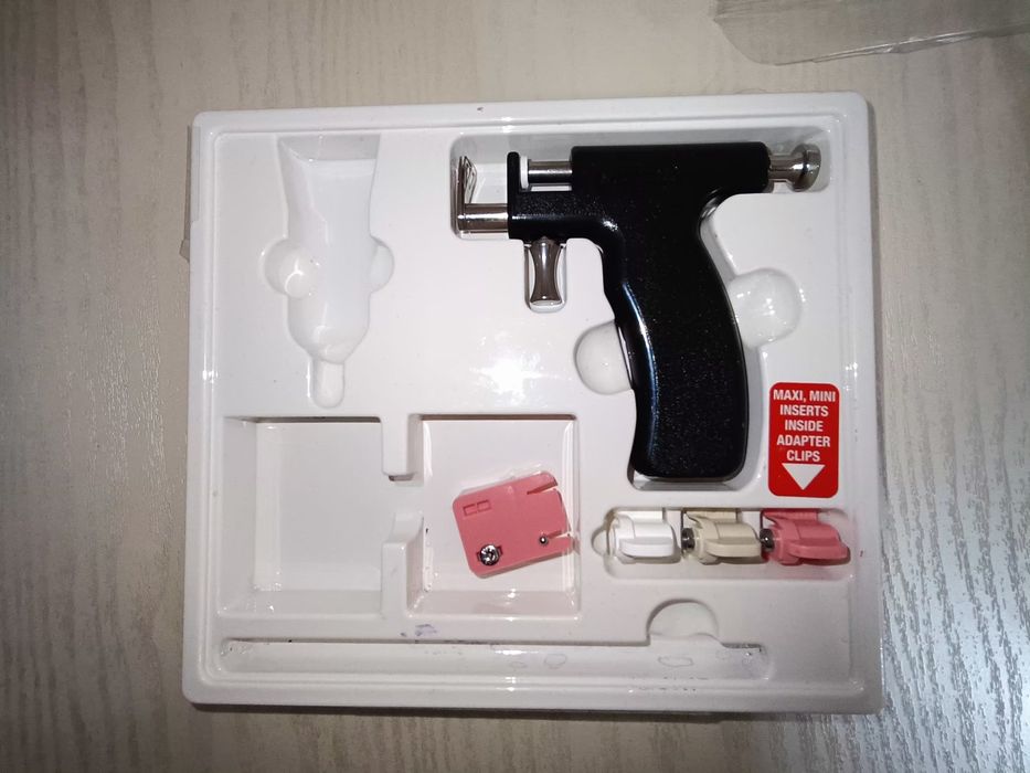 Продам аппарат для прокола ушей