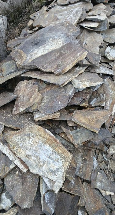 vând piatră decorativă