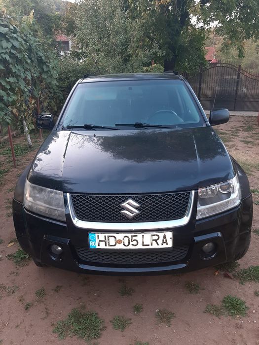 Suzuki Grand Vitara 2007, 4x4, 1.9 Diesel – 2.800 €