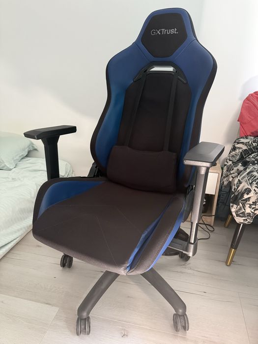 De vanzare scaun gaming gx trust