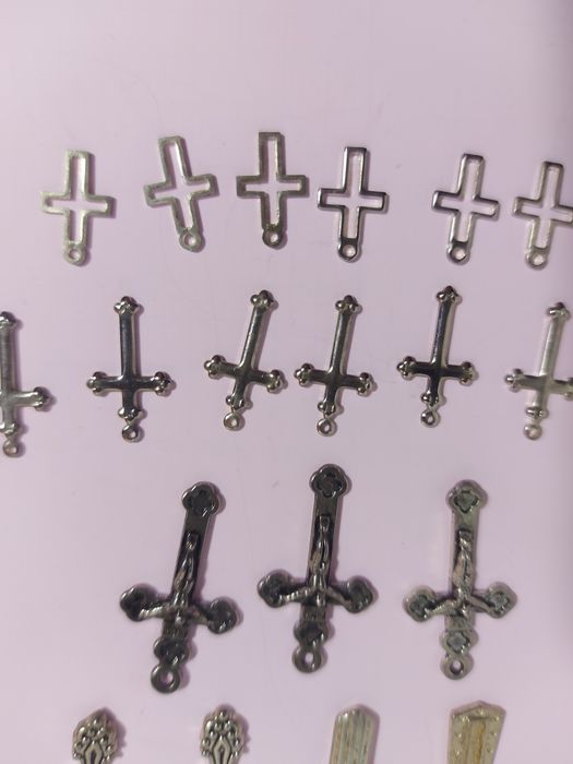 Крестики  цена за всё