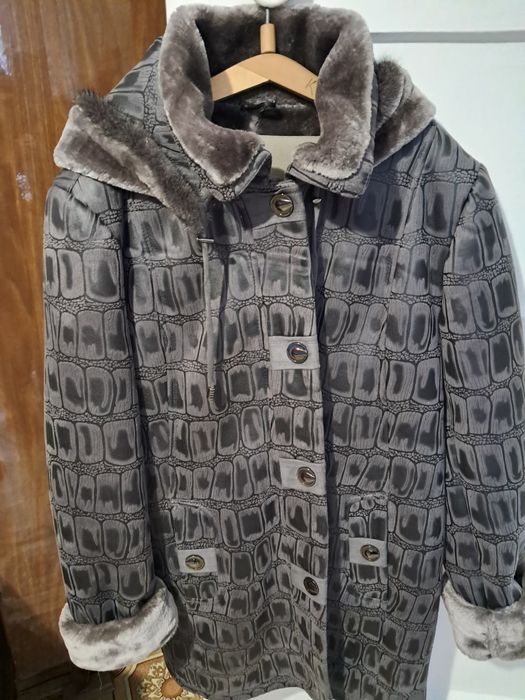 Продаю дублёнку .