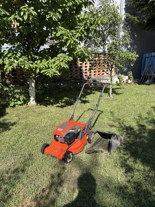 Masina de tuns Husqvarna 247s