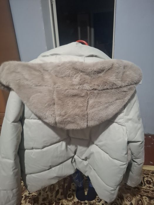 Срочно продам куртку