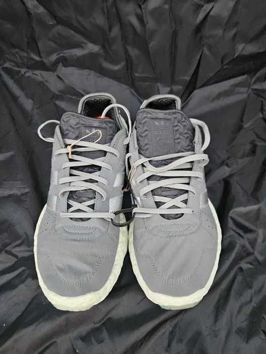 Adidas Originals x 100 Thieves – Boost – Mărimea 42 2/3 – Noi