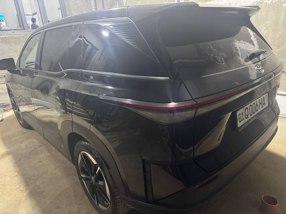 Toyota BZ 3 X. Holati ideal