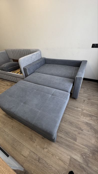 Диван раскладной в хорошем состоянии